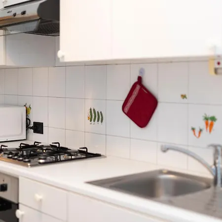 Life - San Siro Your Welcoming Apartment Milan